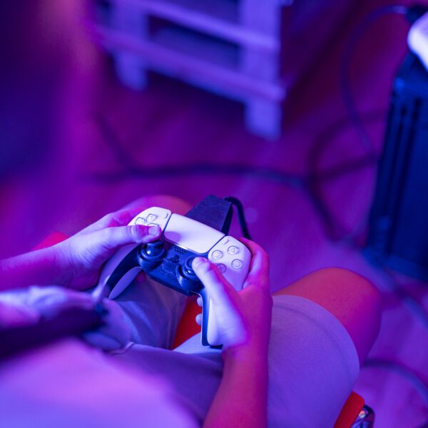 ampx-sonya7rv-gamingarena-mzzalog-day1-0015